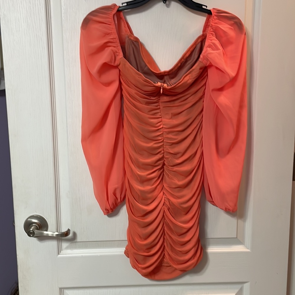 Dress - Picture 2 of 4
